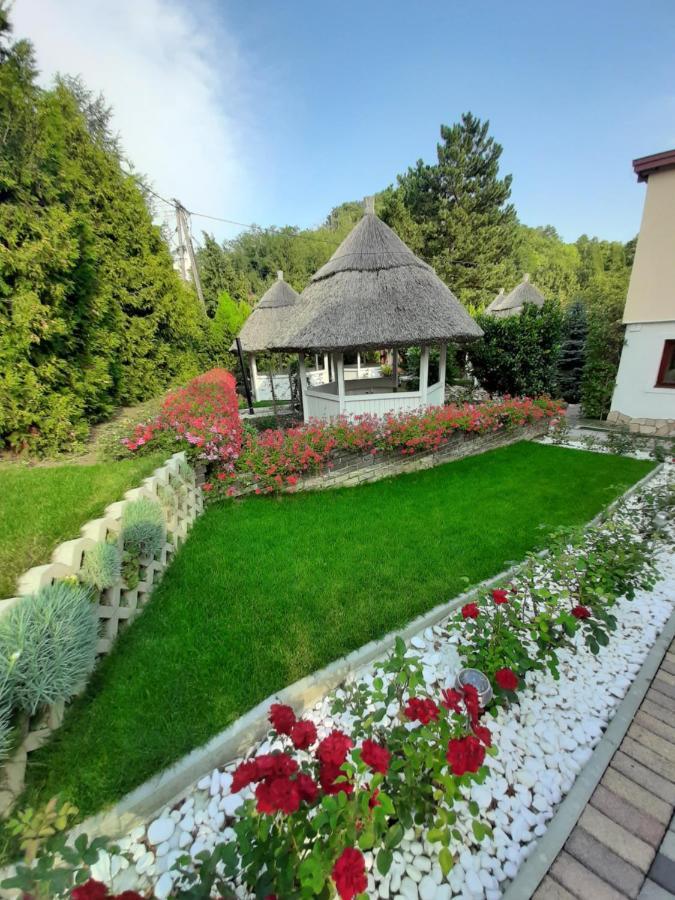 Bed and Breakfast Rozsakert Vendeghaz Сиглигет Экстерьер фото