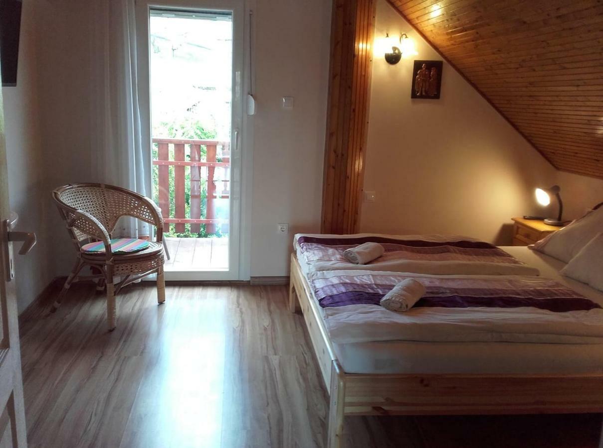 Bed and Breakfast Rozsakert Vendeghaz Сиглигет Экстерьер фото